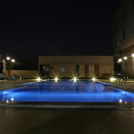 The Fern Residency Mundra Hotel Buitenkant foto