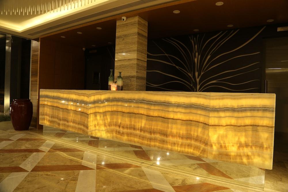 The Fern Residency Mundra Hotel Buitenkant foto