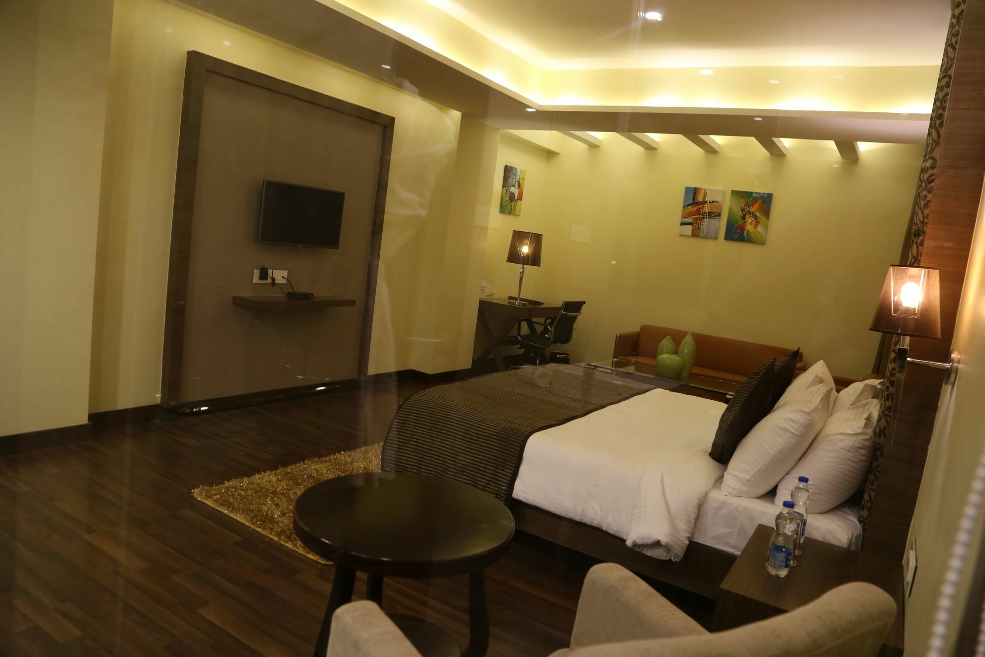 The Fern Residency Mundra Hotel Buitenkant foto